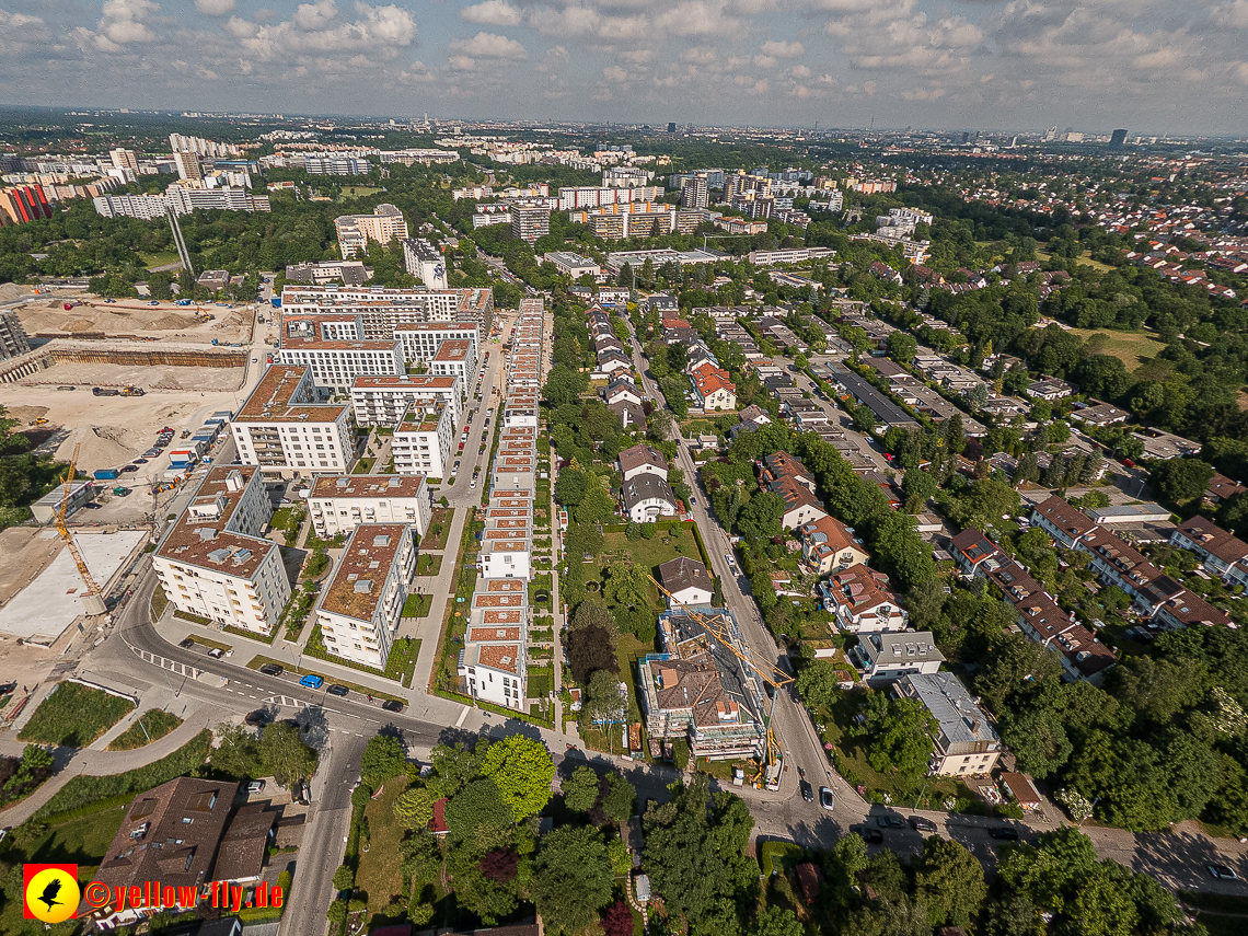07.06.2023 - Aktuelle Luftbilder aus dem Alexisquartier und Pandion Verde in Neuperlach in München